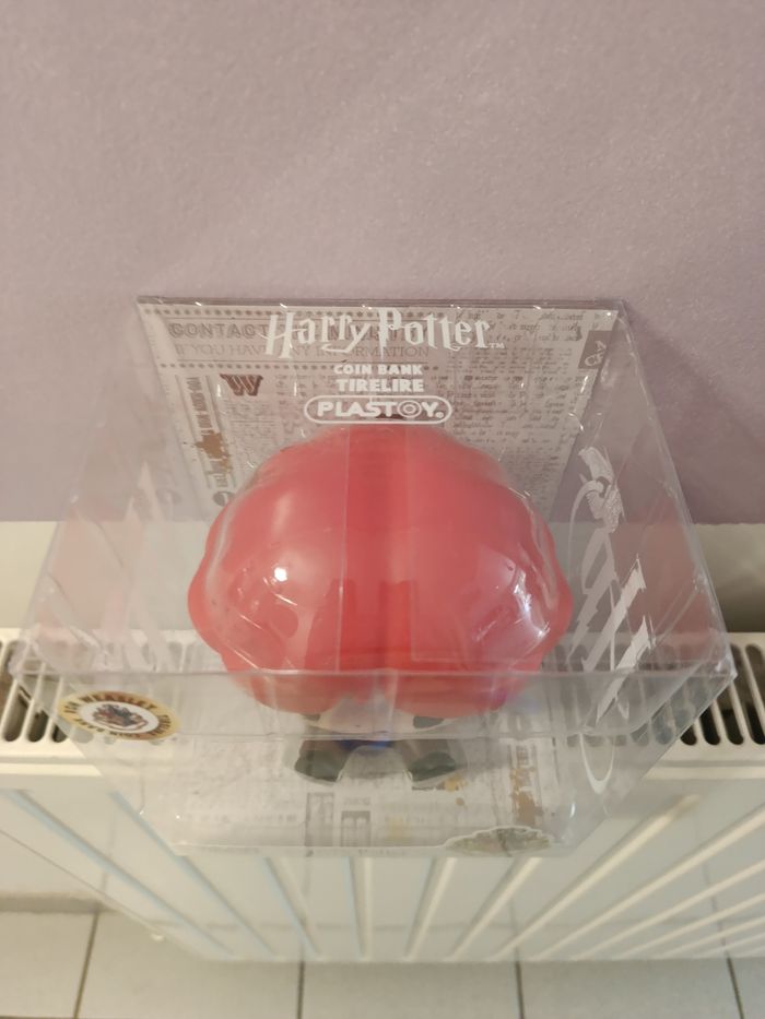 A saisir, NEUVE, très belle tirelire " Harry Potter   "  ( bien lire svp ) - photo numéro 2