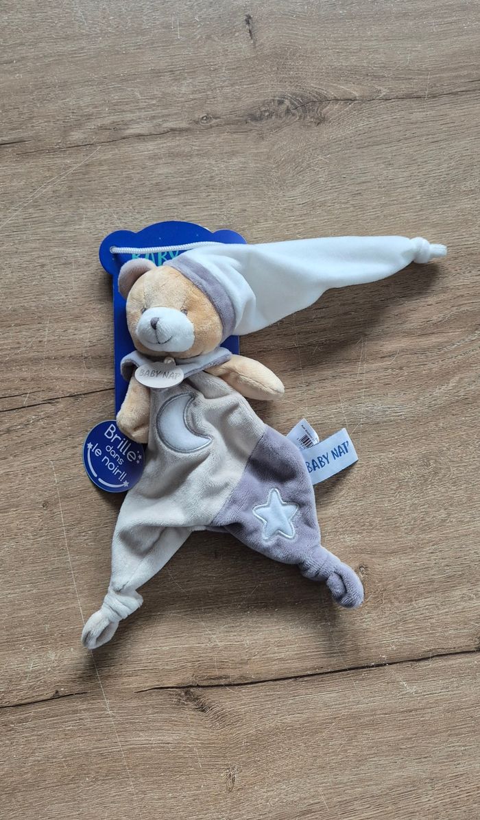 Doudou luminescent Baby Nat