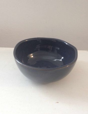 Petit ramequin bleu foncé