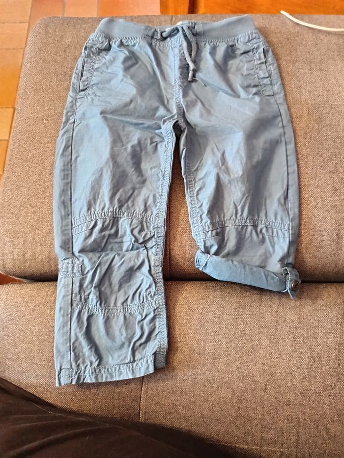 Pantacourt léger retroussable en bermuda bleu taille 8 ans