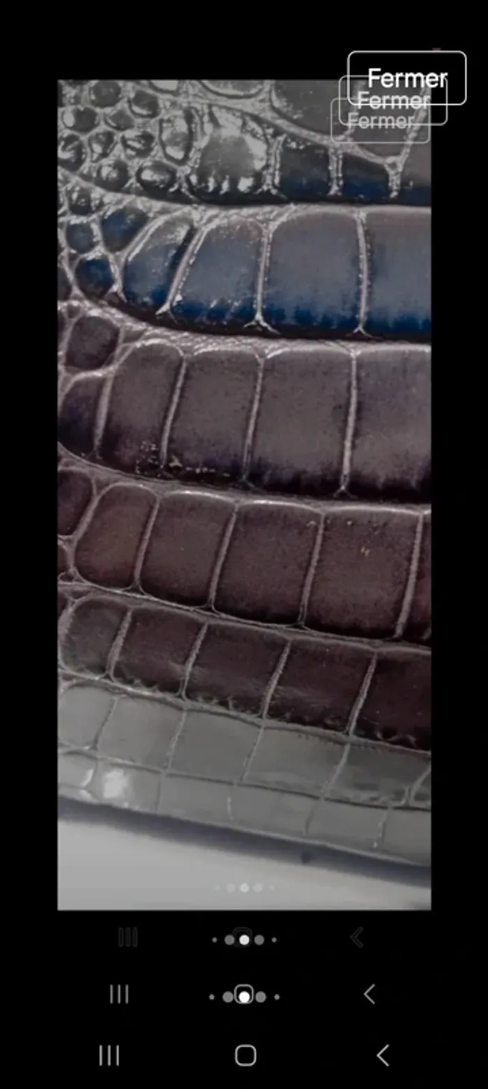 Sac longchamp grande capacité en porte épaule en cuir croco l état du sac en photo 
26x37x12 - photo numéro 7