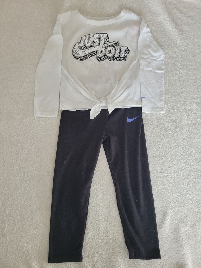 Ensemble nike fille 2-3 ans