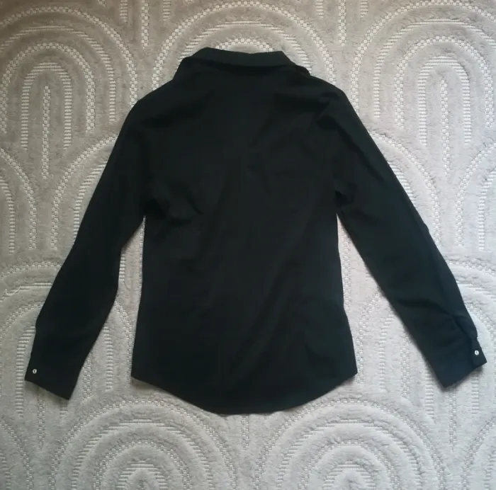 Blouse noire - photo numéro 4
