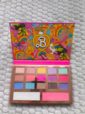 Palette de 17 fards Barbie