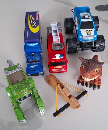 Lot jouet enfant garçon voiture dinosaure