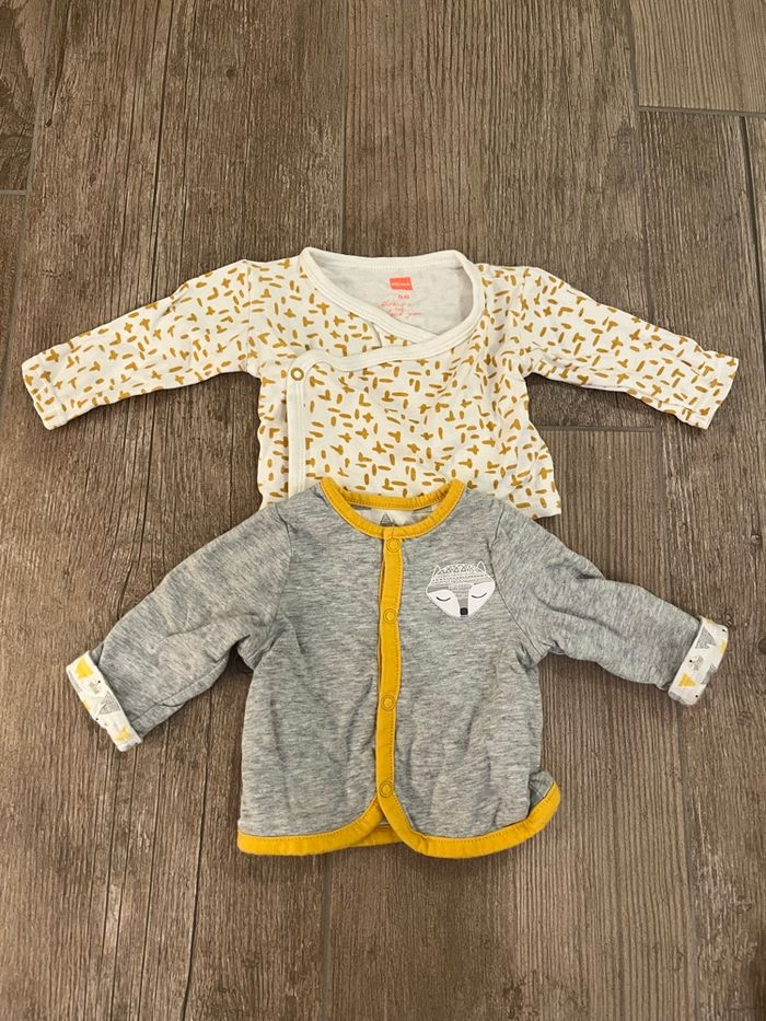 Lot de 2 gilets 1 mois