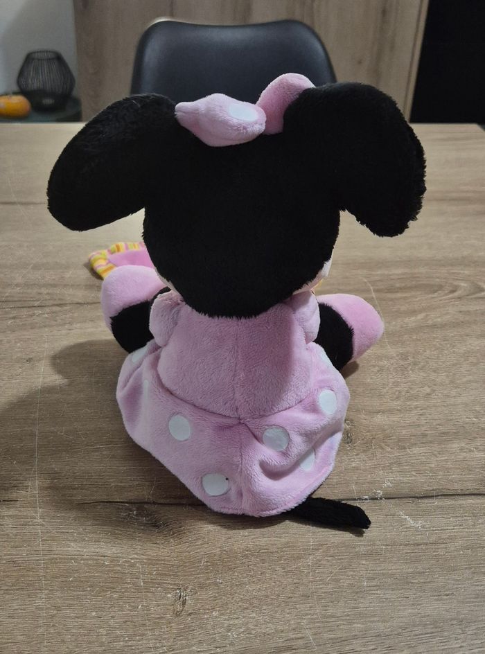 Peluche Minnie avec son doudou - photo numéro 8
