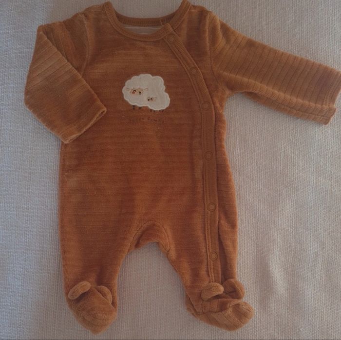 6 cartons de vêtement pour garçons 0 a 12 mois - photo numéro 5