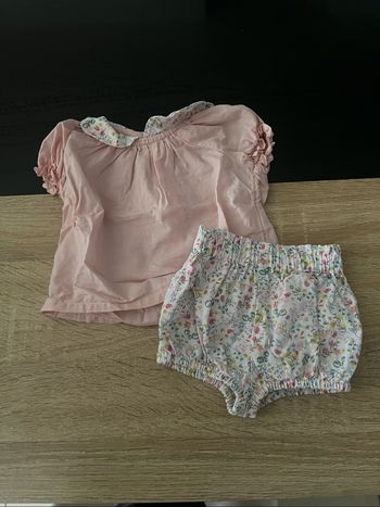 Ensemble fleurit