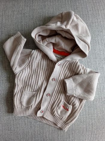 Gilet capuche 1 mois