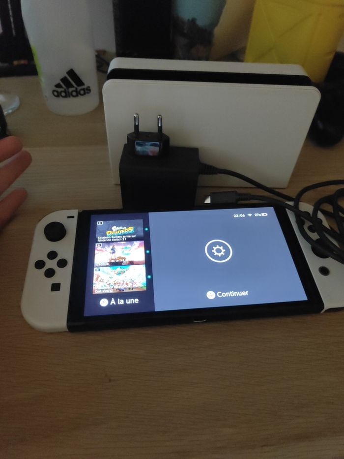Nintendo Switch - photo numéro 2
