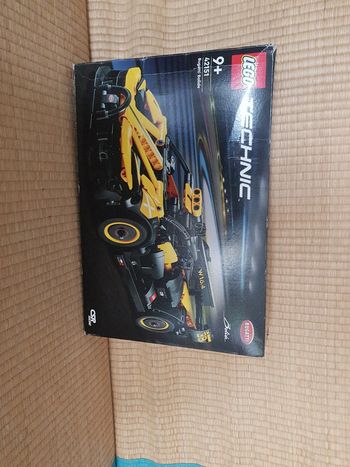 Lego technique 42151 le bolide Bugatti