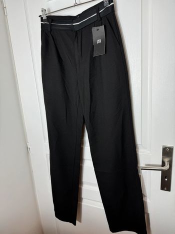 Pantalon classique LBD neuf