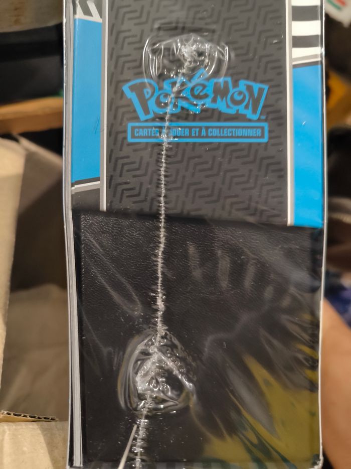coffret dresseur d'élite ETB écarlate et violet foudre noire Pokémon neuf AB prix ferme - photo numéro 3