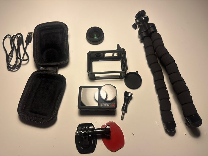 DJI-Osmo-Action-5-Pro-Combo