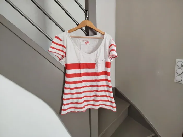 Tee-shirt rayé rouge - photo numéro 6