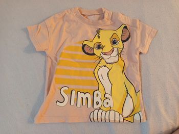 T-shirt roi lion Disney taille 12 mois