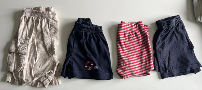 Lot de 4 shorts 18M