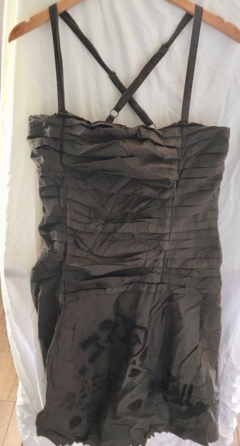 Robe desigual kaki à bretelles brodé noir