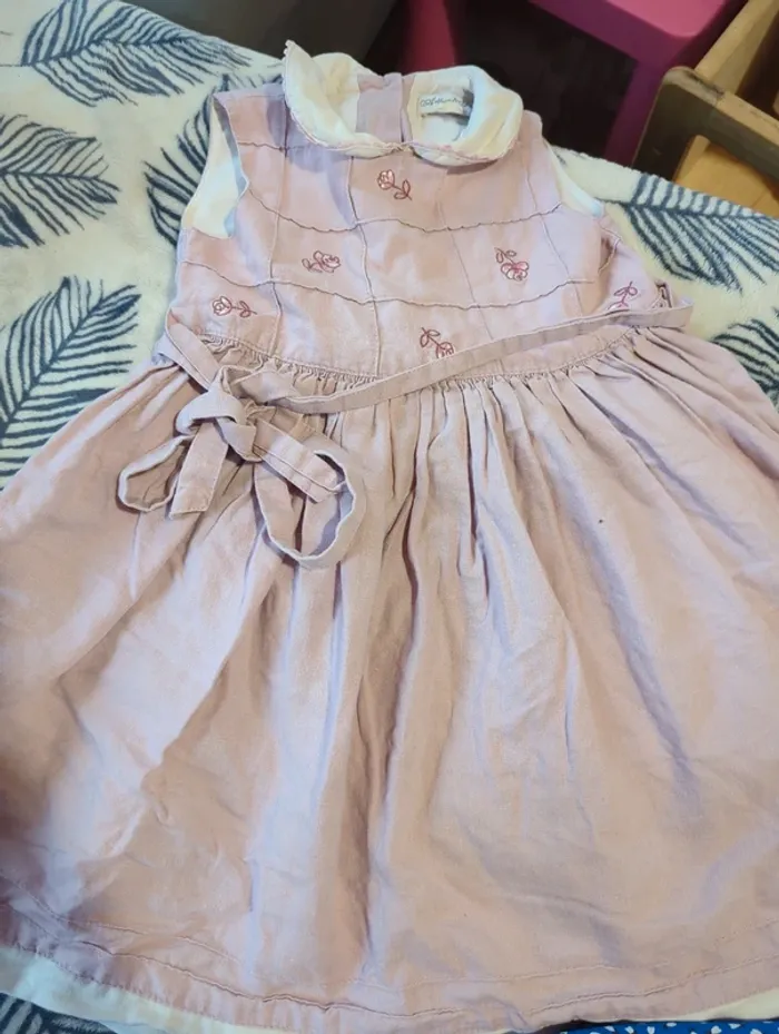 Robe petites fleurs brodées - photo numéro 2