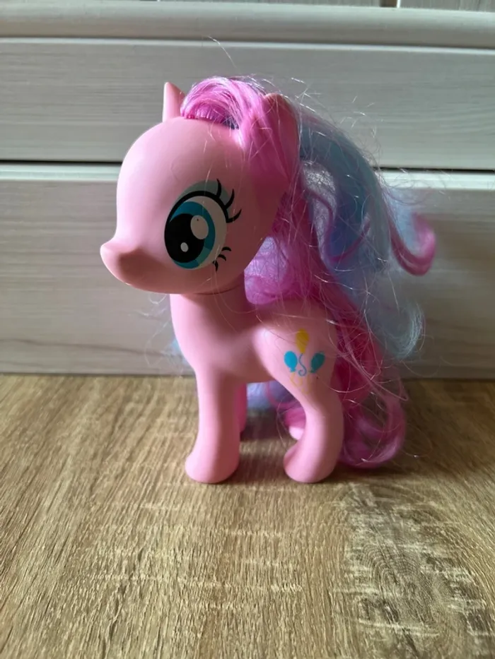 Figurine Pinkie Pie / My Little Pony / Hasbro 2016, référence C‑029A / Très bon état - photo numéro 2