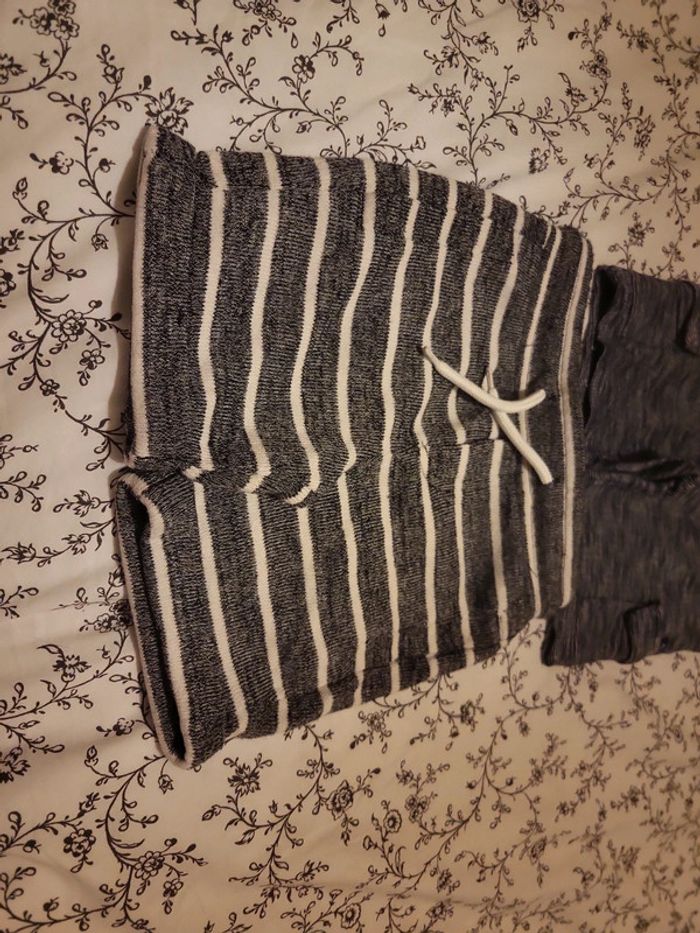 Lot 2 shorts 3 ans - photo numéro 2
