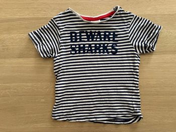 T-shirt manches courtes rayé bleu et blanc z 2 ans