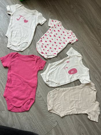 Lot 5 bodys mc fille