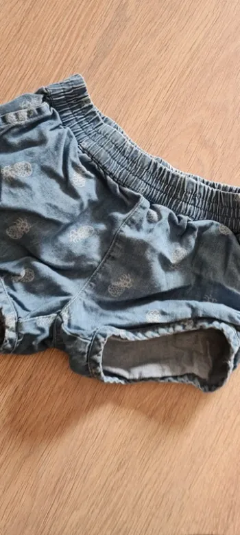 Short 4 ans
