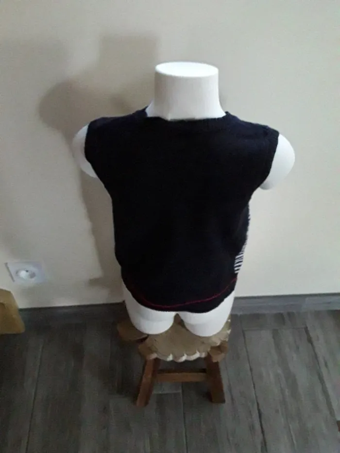 Pull sans manches 6 ans (114 cm) - photo numéro 3