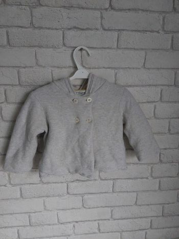 Gilet épais avec capuche Cyrillus taille
12 mois