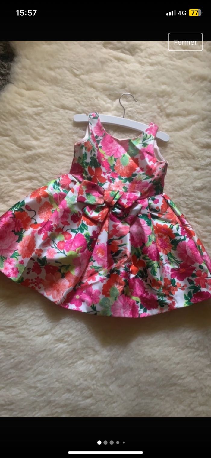 Très jolie robe à fleurs - photo numéro 2