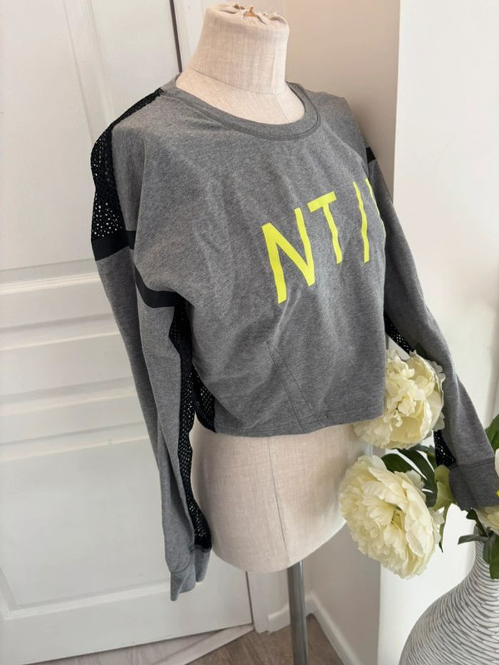 Crop top Nike T.S - photo numéro 3