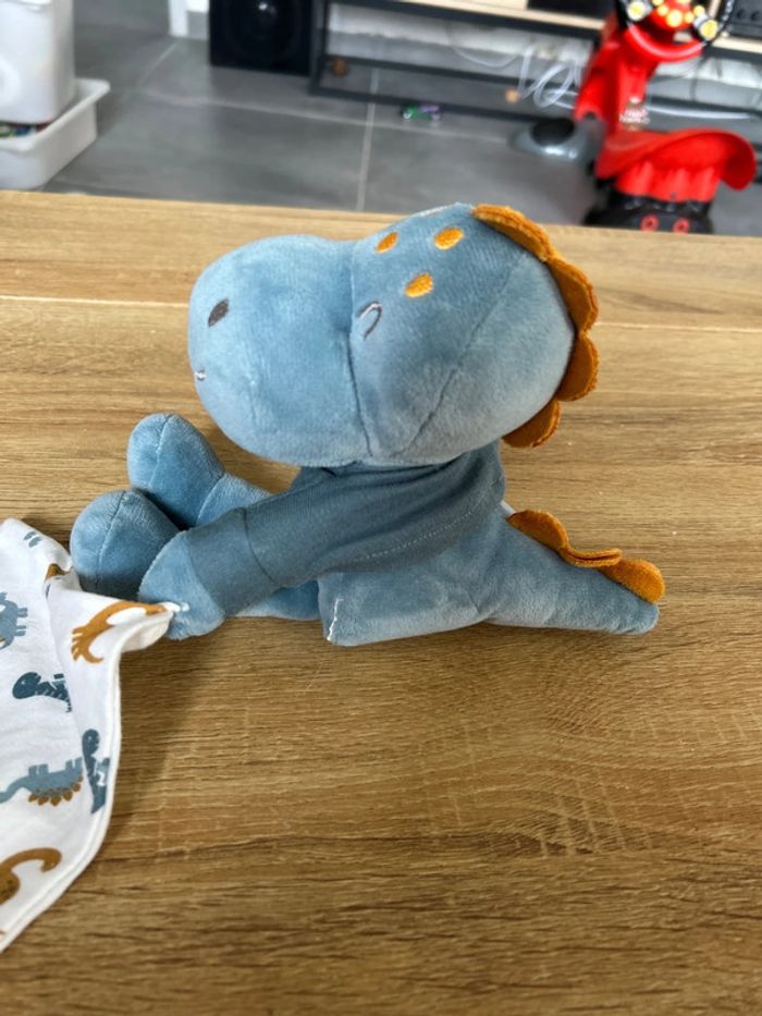 Doudou dinosaure - photo numéro 2