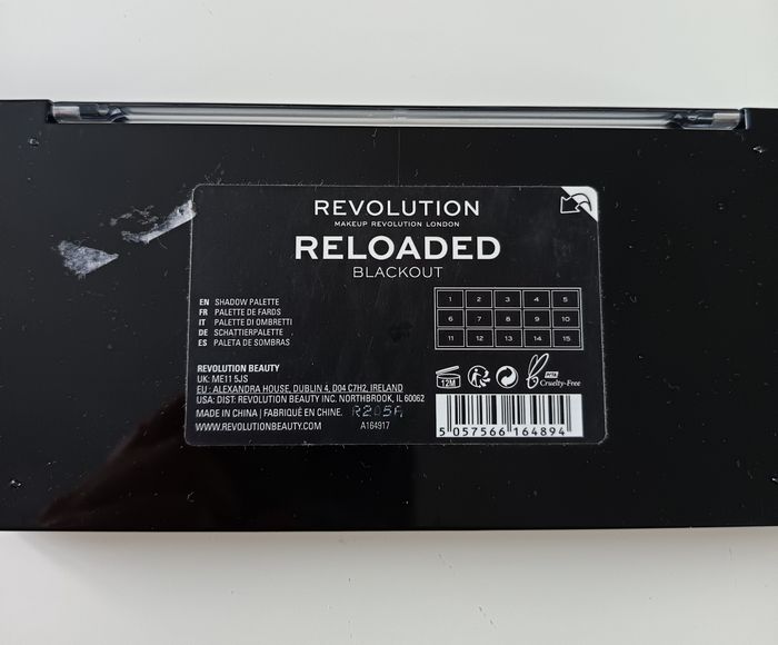 Palette Reloaded Blackout de Makeup Revolution - photo numéro 3