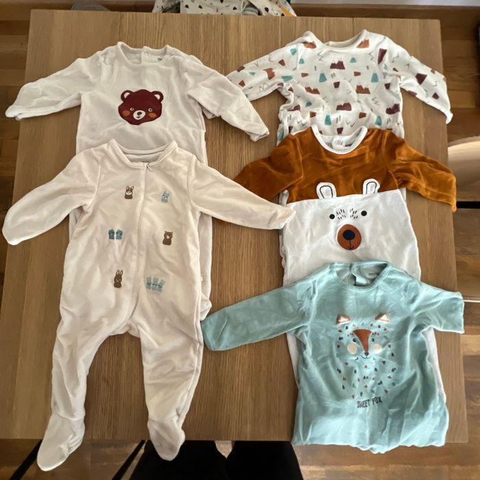 Lot de 5 pyjamas intégrale 18mois velours
