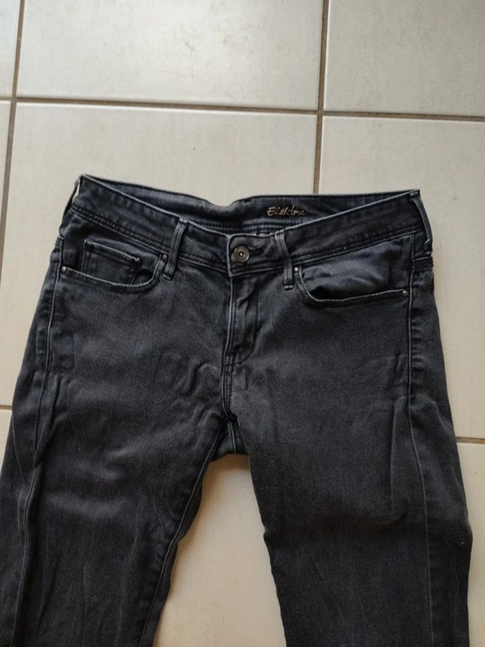 Jeans foncé - photo numéro 2