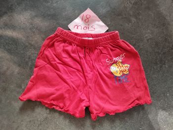 Short rouge 18 mois
