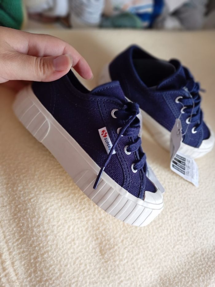 Basket Superga fille taille 27 - photo numéro 5