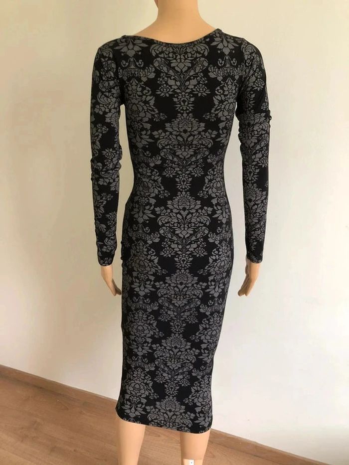 Robe noire et argentée mi longue Boohoo taille 36 jamais portée - photo numéro 7