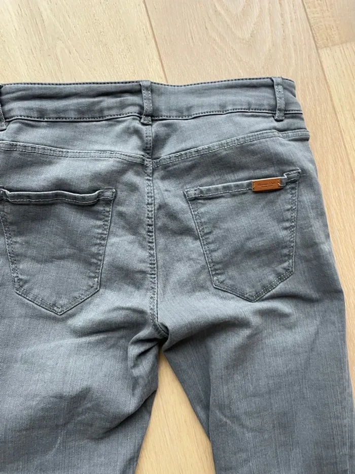 Jeans neuf Massimo Dutti 36 - photo numéro 4
