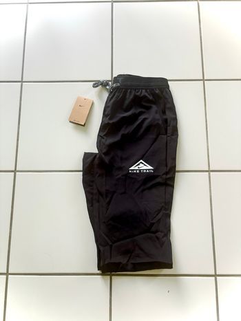 Bas Running Nike Trail (taille M)