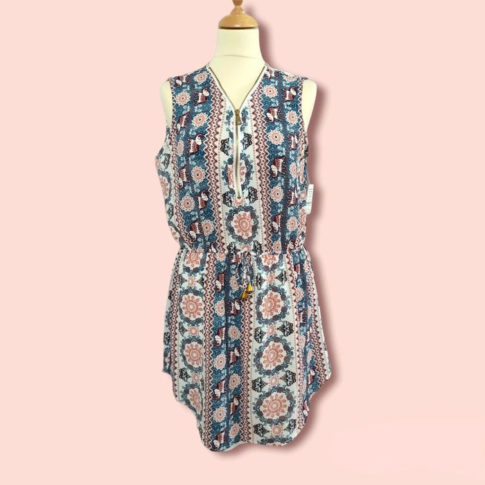Robe été mi-longue large 40 L motifs élephants indien Neuve avec étiquette