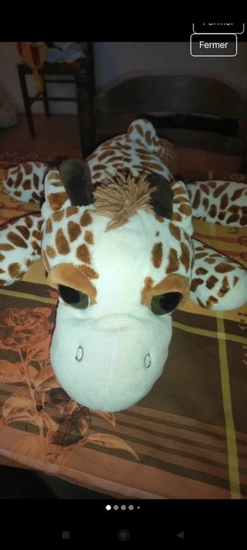 Très belle peluche girafe lb