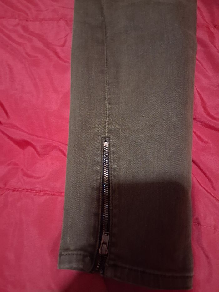 Jean vert kaki taille 36  de zara woman - photo numéro 3