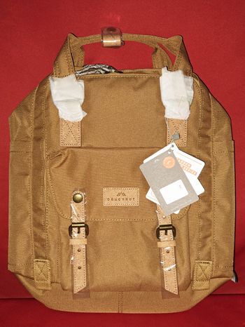 Doughnut macaroon 15l camel