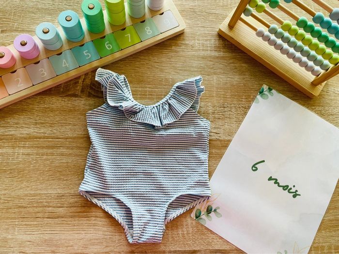 Maillot de bain 62/68cm