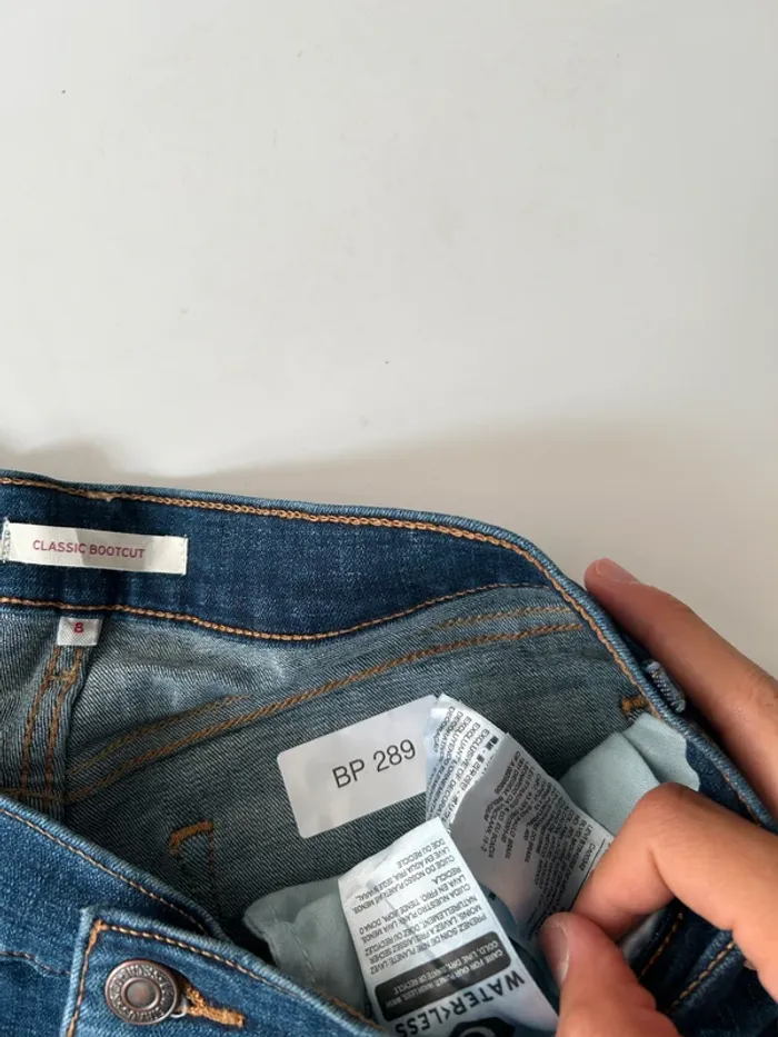 Jean Levi's Femme Marine W29 L32 | Classic Bootcut | Taille 40 | Très Bon État | BP289 - photo numéro 4