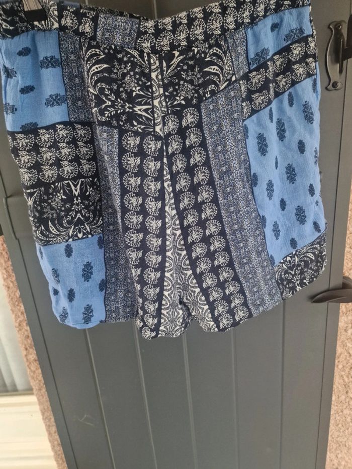 Short court bleu imprimé - photo numéro 7