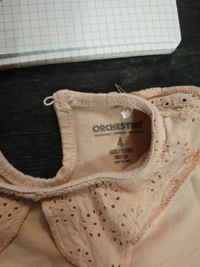 T-shirt rose col broderie anglaise - photo numéro 2